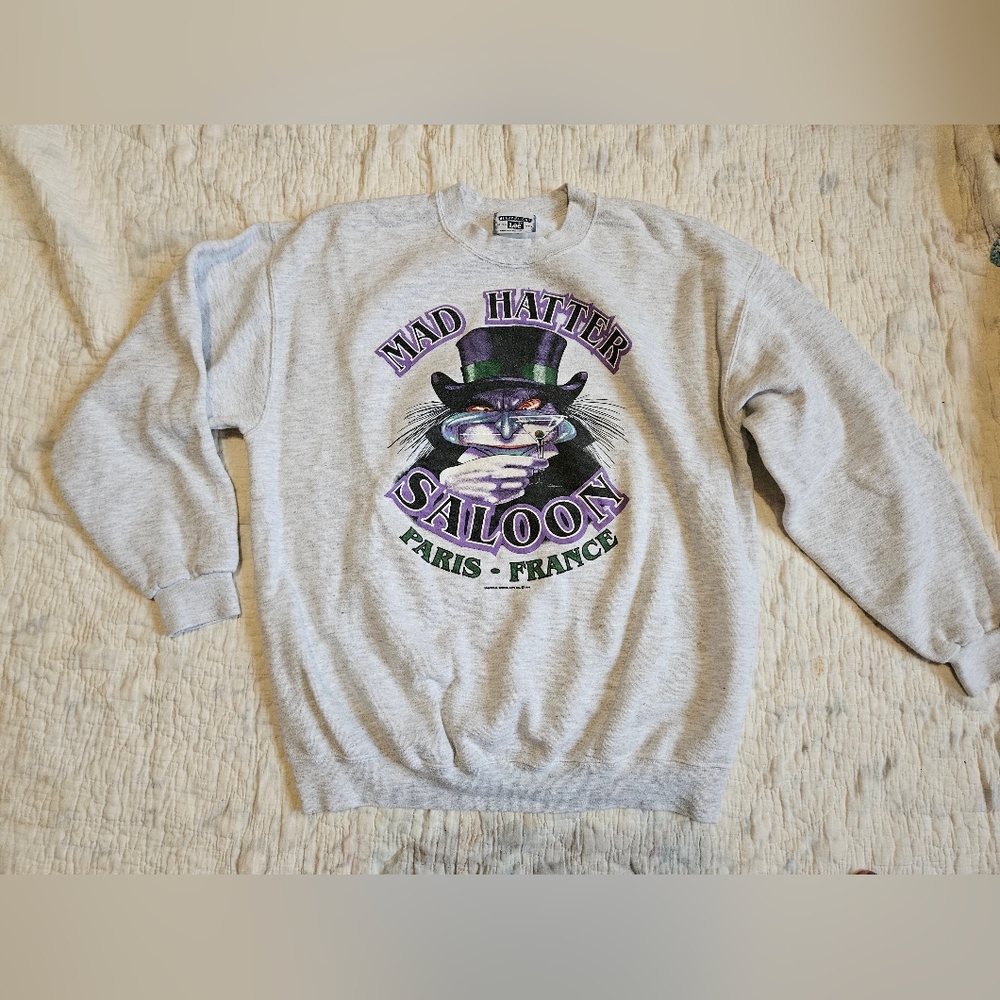 Vintage 90s 2000s Y2K Mad Hatter Saloon Paris France Gray Sweatshirt Size XL
